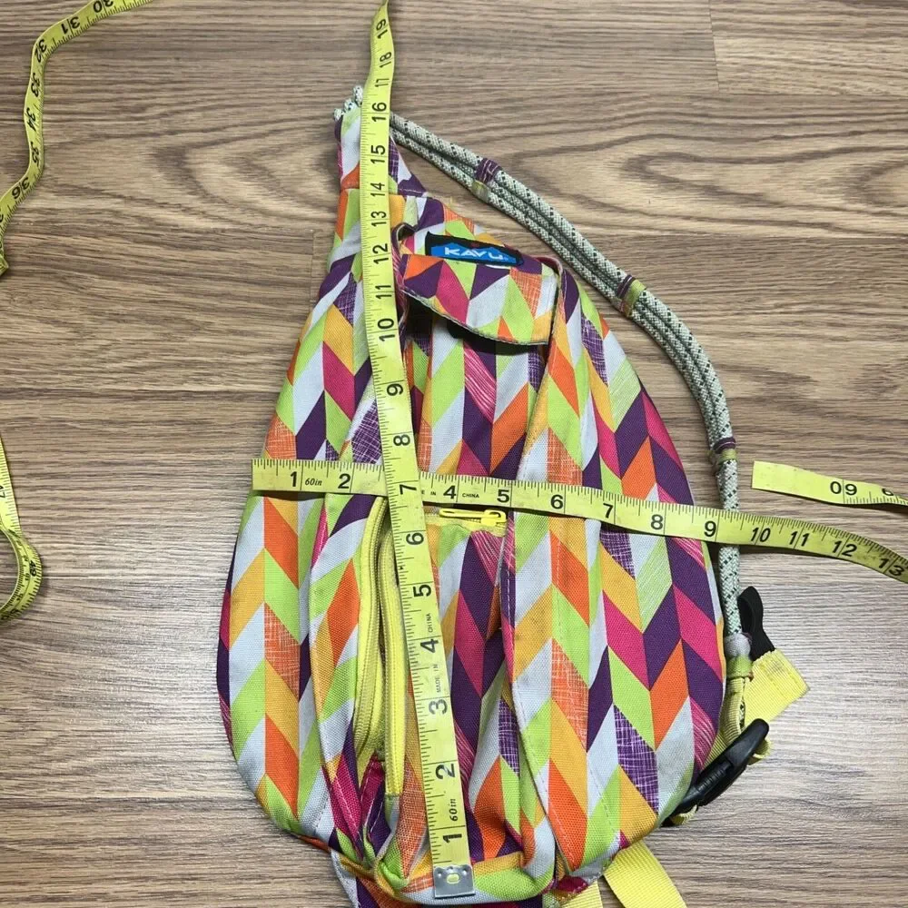 KAVU Sling Bag Crossbody Backpack‎ RARE Mountain Hardware Durable